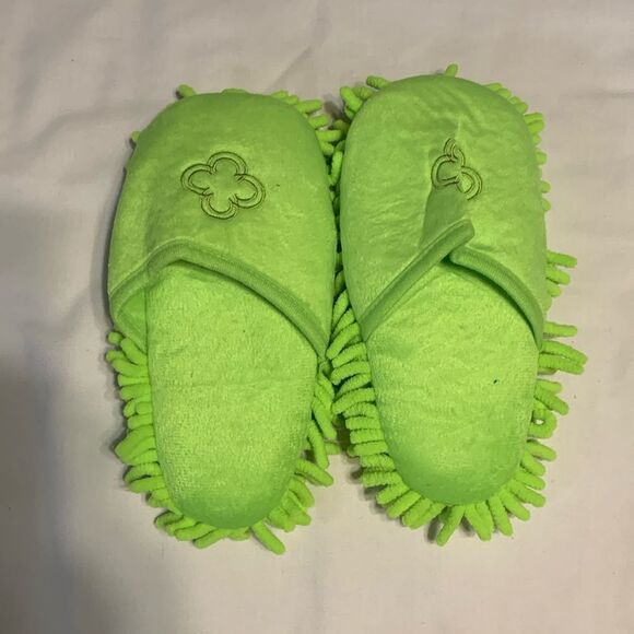 Microfiber house (cleaning) slippers in lime green.  NWT - Picture 1 of 5